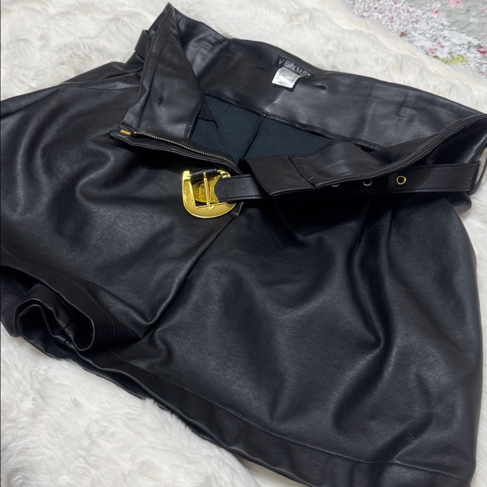VENUS Black High-Waist Faux Leather Shorts with Gold Buckle Belt - Picture 6 of 6